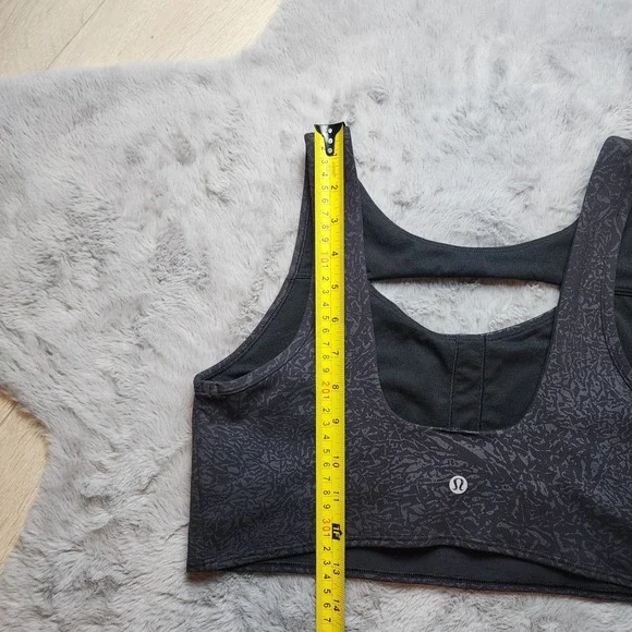 Lululemon Black Everlux Cut-out Train Bra Size 12 - Picture 6 of 7
